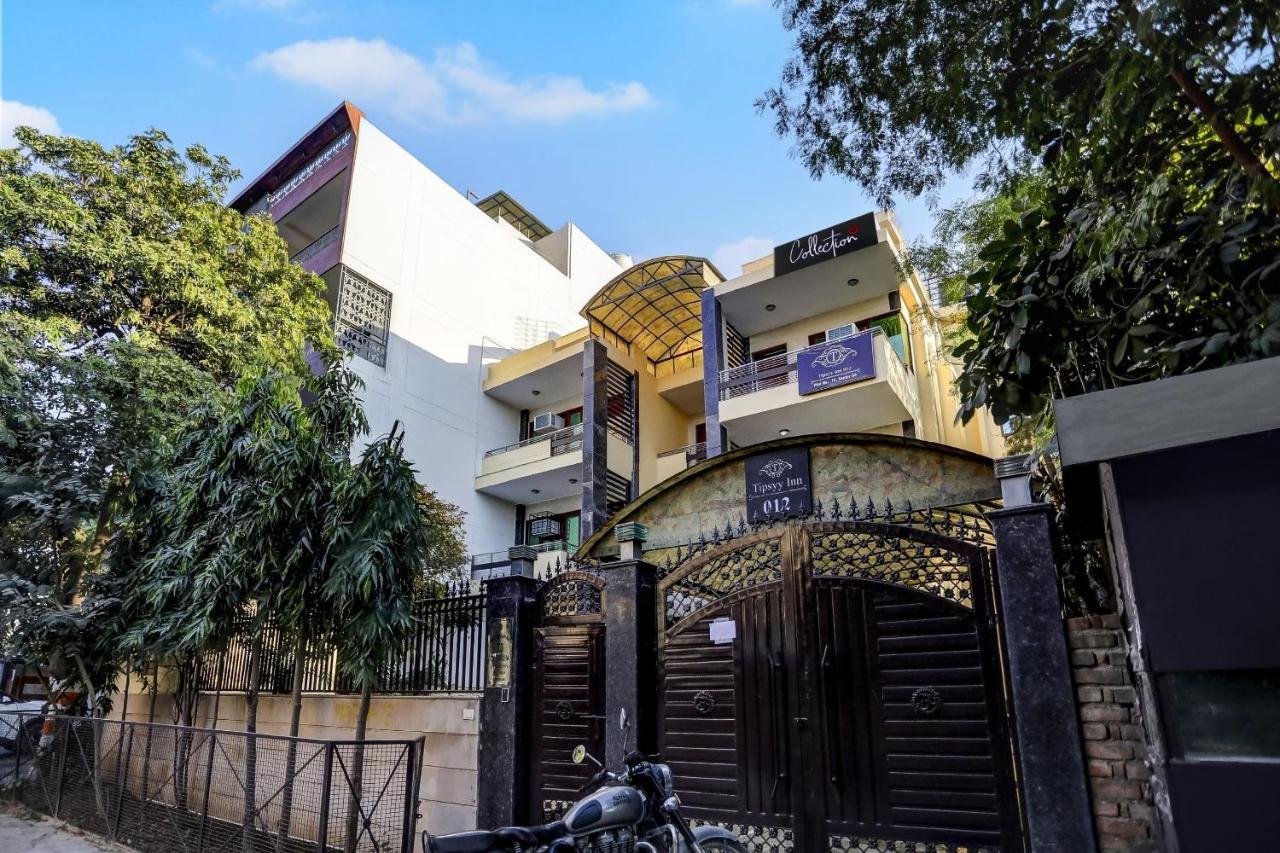 Capital O Uk House Residency Hotel Gurgaon Bagian luar foto