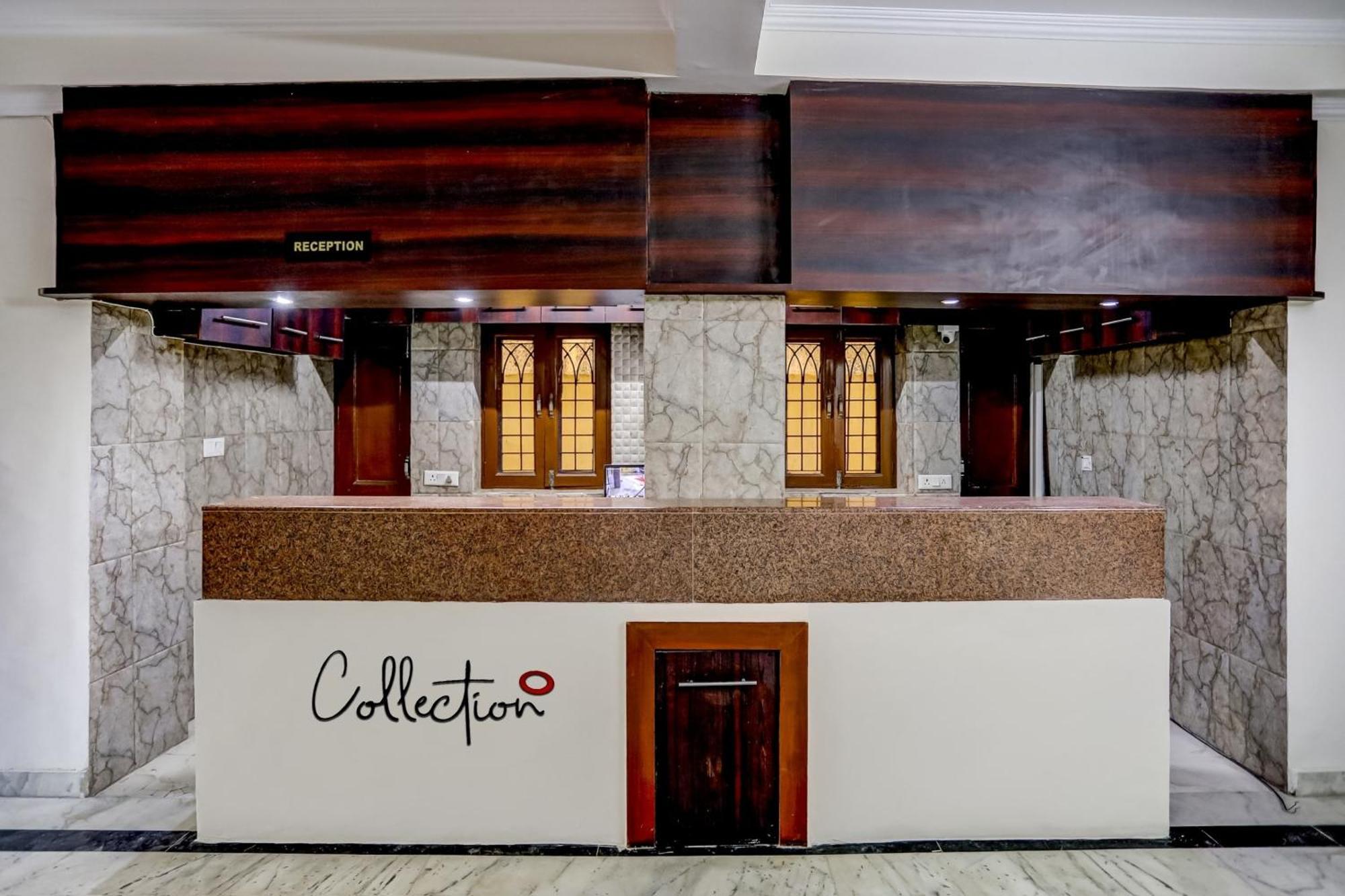 Capital O Uk House Residency Hotel Gurgaon Bagian luar foto